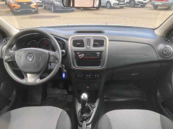 Renault Logan II Рестайлинг с пробегом 2020 года, цена 700 000 рублей, 178259 км, седан, Автокод Объявления