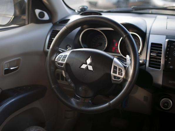 Mitsubishi Outlander II с пробегом 2007 года, цена 1 000 000 рублей, 233519 км, внедорожник, Автокод Объявления
