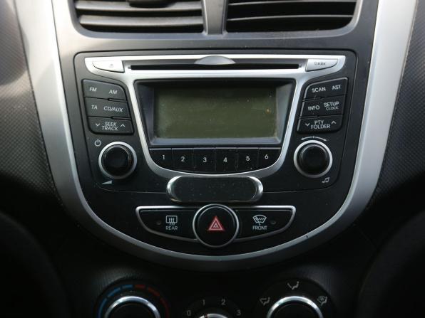 Hyundai Solaris I с пробегом 2013 года, цена 756 000 рублей, 150800 км, седан, Автокод Объявления