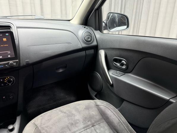 Renault Logan II с пробегом 2015 года, цена 549 000 рублей, 256322 км, седан, Автокод Объявления