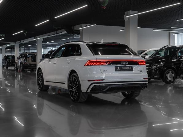 Audi Q8 I (4M) с пробегом 2018 года, цена 5 250 000 рублей, 187093 км, внедорожник, Автокод Объявления