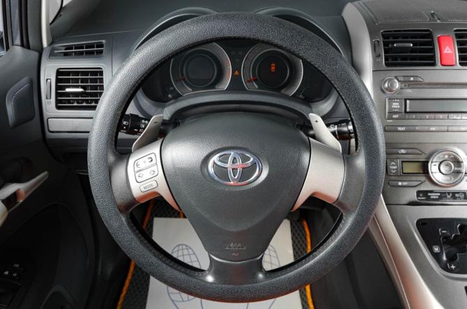 Toyota Auris I с пробегом 2008 года, цена 699 000 рублей, 220269 км, хэтчбек, Автокод Объявления