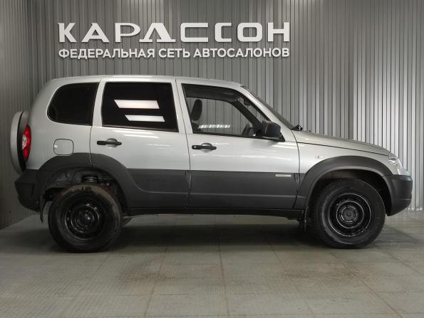 Chevrolet Niva I Рестайлинг с пробегом 2015 года, цена 640 000 рублей, 163215 км, внедорожник, Автокод Объявления