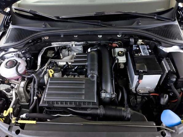 Skoda Octavia III (A7) Рестайлинг с пробегом 2019 года, цена 1 950 000 рублей, 99888 км, лифтбек, Автокод Объявления