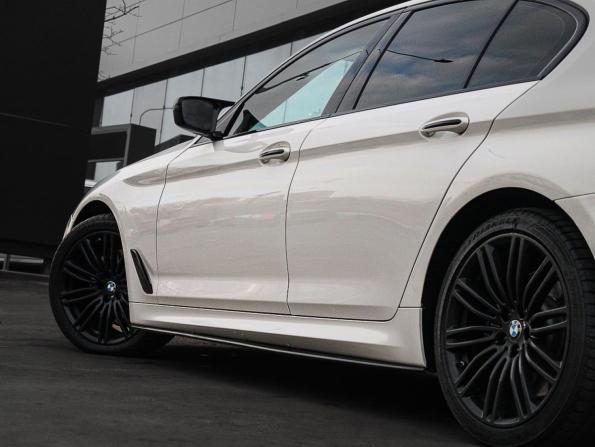 BMW 5 серии VII (G30/G31/G38) с пробегом 2017 года, цена 3 699 000 рублей, 189000 км, седан, Автокод Объявления
