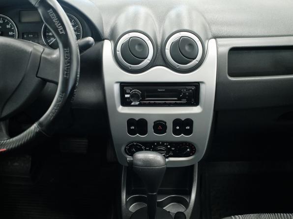 Renault Logan I Рестайлинг с пробегом 2014 года, цена 561 000 рублей, 80425 км, седан, Автокод Объявления