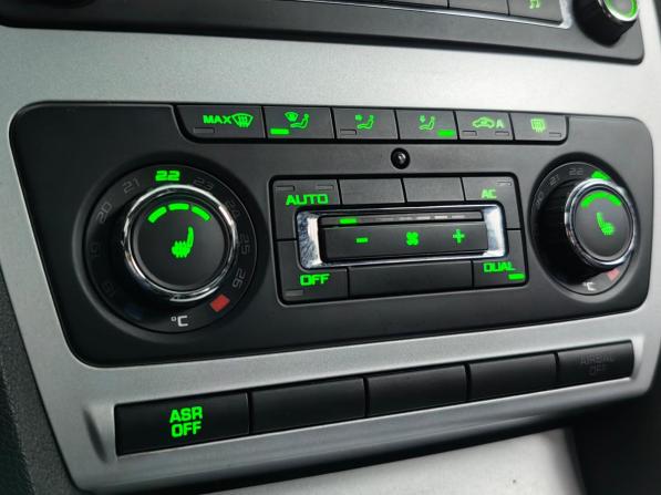 Skoda Octavia II (A5) Рестайлинг с пробегом 2011 года, цена 599 000 рублей, 224254 км, лифтбек, Автокод Объявления