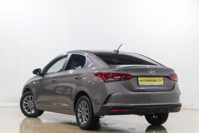 Hyundai Solaris II Рестайлинг с пробегом 2021 года, цена 1 669 000 рублей, 89000 км, седан, Автокод Объявления