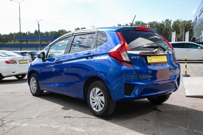 Honda Fit III с пробегом 2016 года, цена 929 000 рублей, 135000 км, хэтчбек, Автокод Объявления