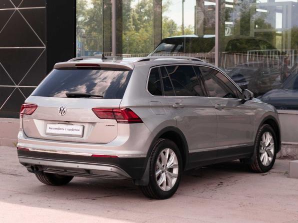 Volkswagen Tiguan II с пробегом 2018 года, цена 2 310 000 рублей, 201571 км, внедорожник, Автокод Объявления