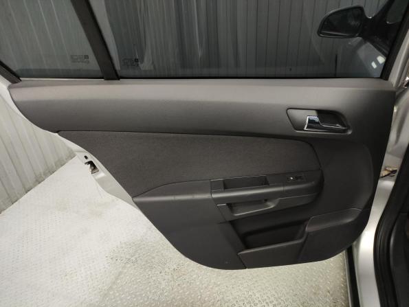 Opel Astra H Рестайлинг с пробегом 2013 года, цена 575 000 рублей, 146244 км, седан, Автокод Объявления