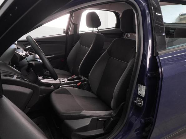 Ford Focus III с пробегом 2014 года, цена 699 000 рублей, 207270 км, седан, Автокод Объявления