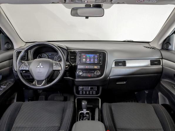 Mitsubishi Outlander III Рестайлинг 2 с пробегом 2018 года, цена 1 925 000 рублей, 117278 км, внедорожник, Автокод Объявления