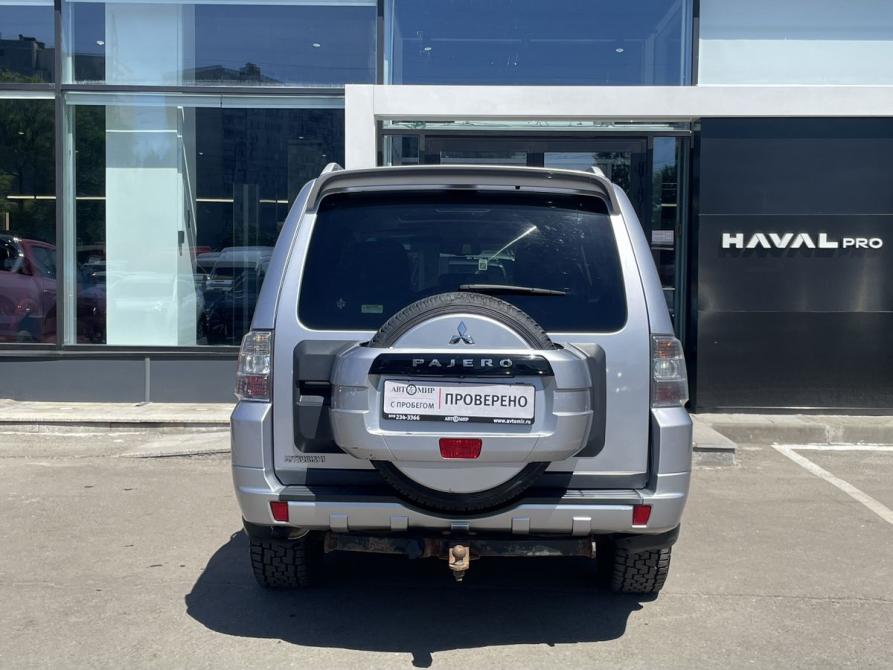 Mitsubishi Pajero IV Рестайлинг 1 Москва  - изображение 6