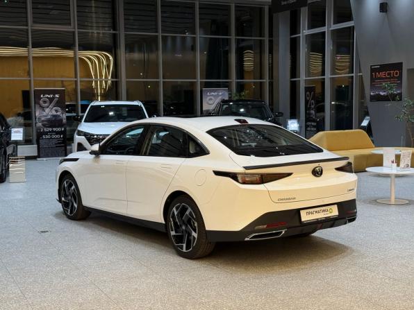 Changan Lamore с пробегом 2024 года, цена 2 749 000 рублей, 50 км, седан, Автокод Объявления