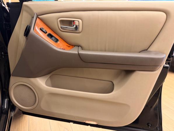 Lexus RX I с пробегом 2001 года, цена 679 000 рублей, 250000 км, внедорожник, Автокод Объявления