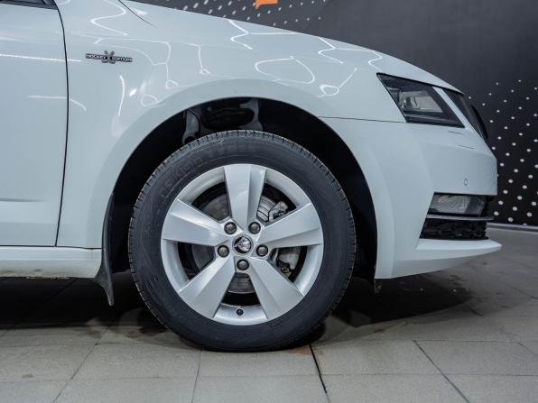 Skoda Octavia III (A7) Рестайлинг с пробегом 2019 года, цена 1 700 000 рублей, 162966 км, лифтбек, Автокод Объявления