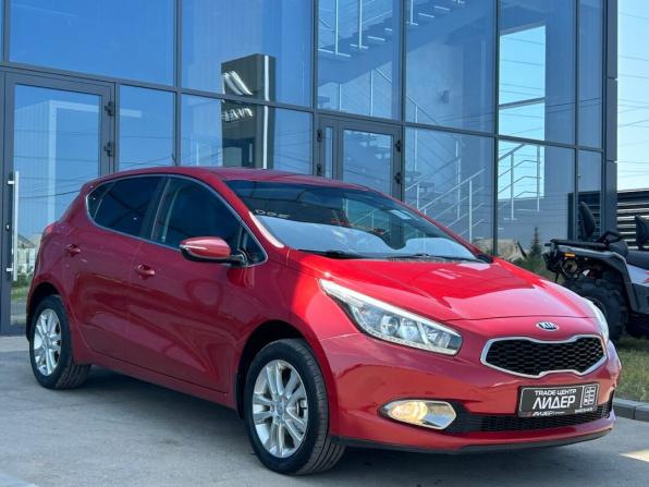 Kia Ceed II с пробегом 2013 года, цена 1 100 000 рублей, 211286 км, хэтчбек, Автокод Объявления