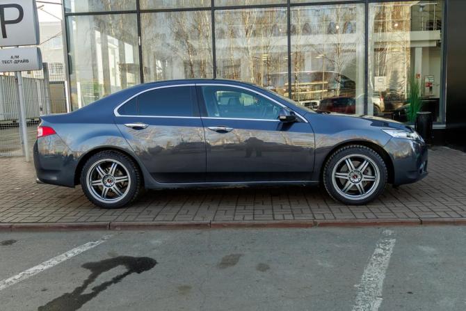 Honda Accord VIII Рестайлинг с пробегом 2012 года, цена 1 271 000 рублей, 205643 км, седан, Автокод Объявления