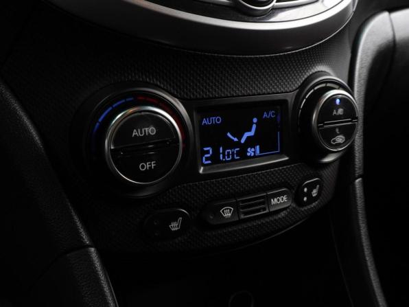Hyundai Solaris I Рестайлинг с пробегом 2015 года, цена 1 099 000 рублей, 114431 км, хэтчбек, Автокод Объявления