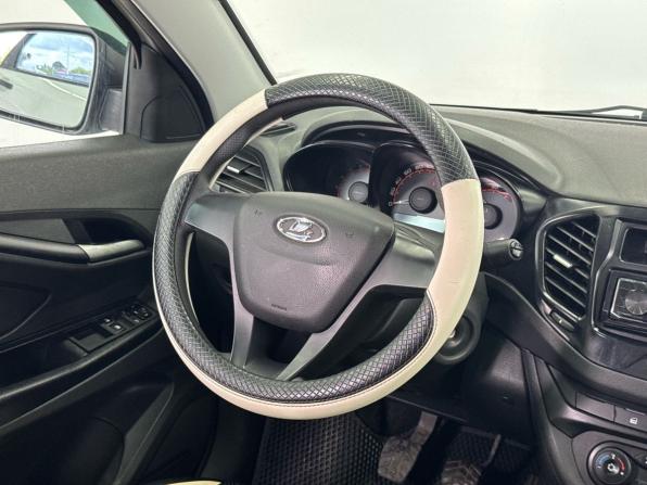 Lada (ВАЗ) Vesta I с пробегом 2020 года, цена 899 000 рублей, 50730 км, седан, Автокод Объявления