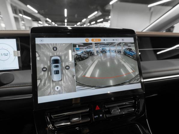 GAC Trumpchi M8 II с пробегом 2026 года, цена 5 000 000 рублей, 30 км, минивэн, Автокод Объявления