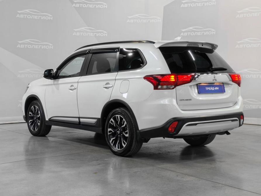 Mitsubishi Outlander III Рестайлинг 3 Новосибирск  - изображение 3