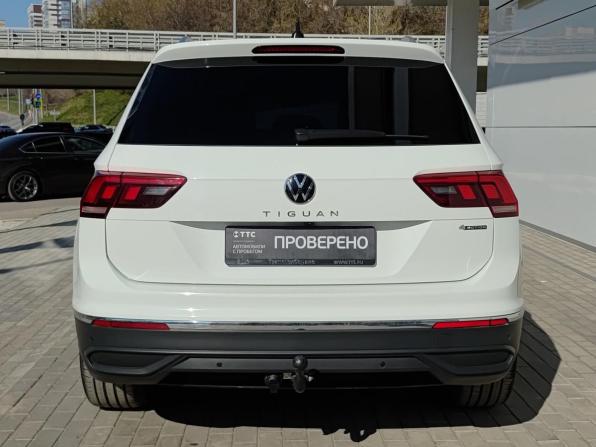 Volkswagen Tiguan II Рестайлинг с пробегом 2021 года, цена 3 525 000 рублей, 68428 км, внедорожник, Автокод Объявления