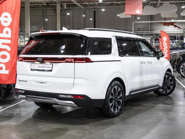 Kia Carnival IV с пробегом 2021 года, цена 4 459 455 рублей, 50000 км, минивэн, Автокод Объявления
