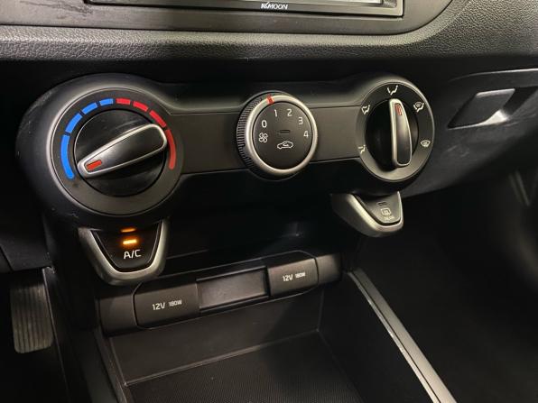 Kia Rio IV с пробегом 2018 года, цена 959 000 рублей, 50604 км, седан, Автокод Объявления