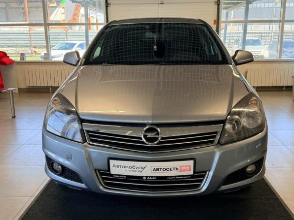 Opel Astra H Рестайлинг с пробегом 2010 года, цена 541 213 рублей, 194607 км, седан, Автокод Объявления