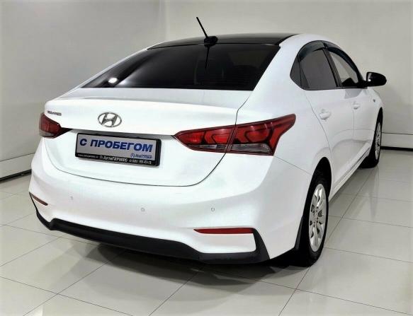 Hyundai Solaris II с пробегом 2017 года, цена 1 090 000 рублей, 232944 км, седан, Автокод Объявления