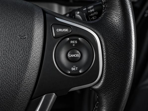 Honda Stepwgn V с пробегом 2015 года, цена 1 899 000 рублей, 149880 км, минивэн, Автокод Объявления