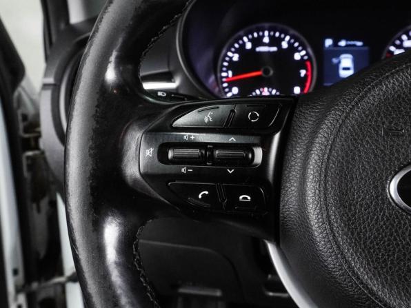 Kia Rio IV с пробегом 2018 года, цена 1 335 000 рублей, 122741 км, седан, Автокод Объявления