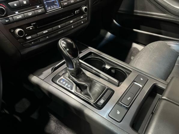 Hyundai Genesis II с пробегом 2015 года, цена 1 650 000 рублей, 208633 км, седан, Автокод Объявления