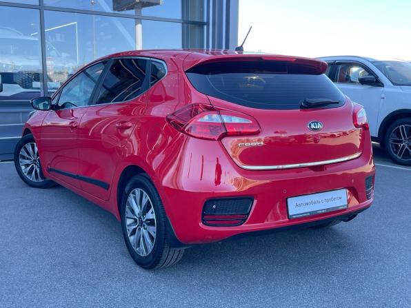 Kia Ceed II Рестайлинг с пробегом 2015 года, цена 1 050 000 рублей, 230000 км, хэтчбек, Автокод Объявления