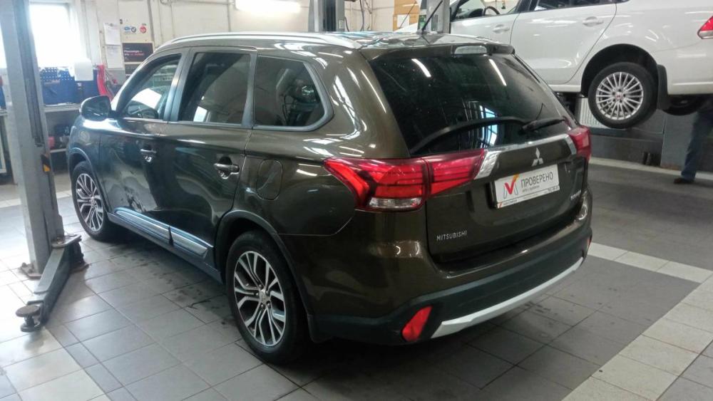 Mitsubishi Outlander III Рестайлинг 2 Санкт-Петербург  - изображение 4