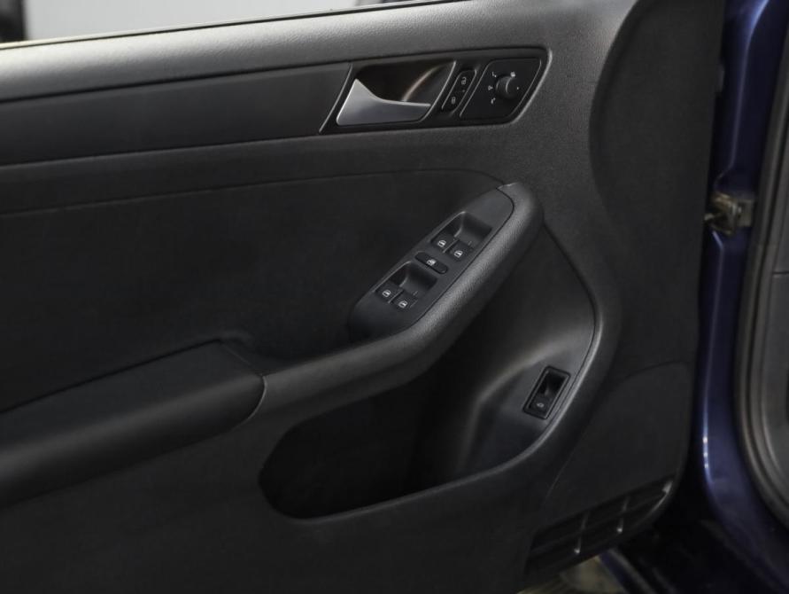 Volkswagen Jetta VI Рестайлинг Санкт-Петербург  - изображение 17
