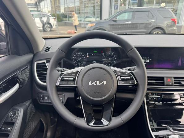 Новый Kia Seltos I Рестайлинг 2025 года, цена 3 350 000 рублей, внедорожник, Автокод Объявления