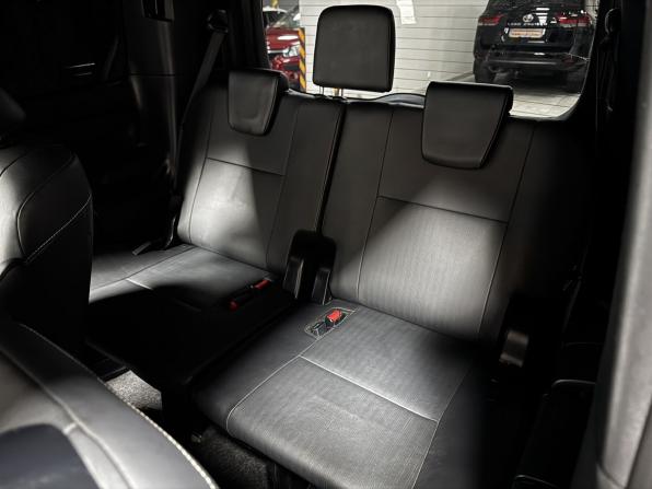 Toyota Esquire I с пробегом 2016 года, цена 1 750 000 рублей, 251872 км, минивэн, Автокод Объявления