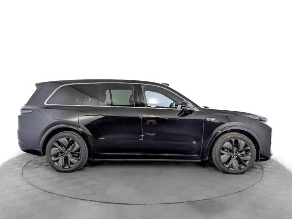 Li Auto (Lixiang) L9 I Рестайлинг с пробегом 2024 года, цена 7 463 000 рублей, 31720 км, внедорожник, Автокод Объявления