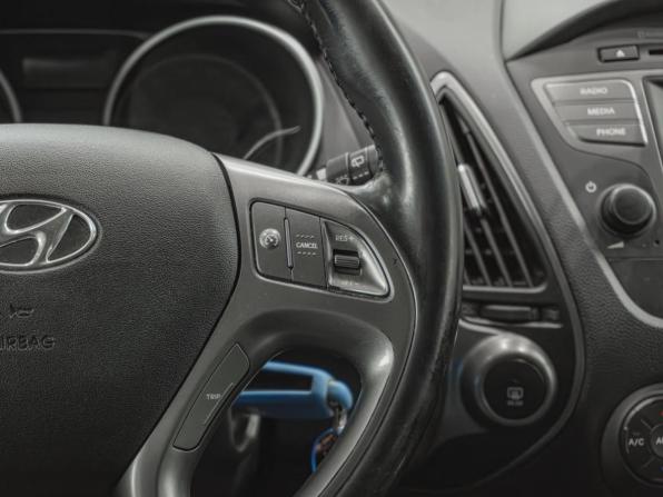 Hyundai ix35 I Рестайлинг с пробегом 2014 года, цена 1 240 000 рублей, 197793 км, внедорожник, Автокод Объявления
