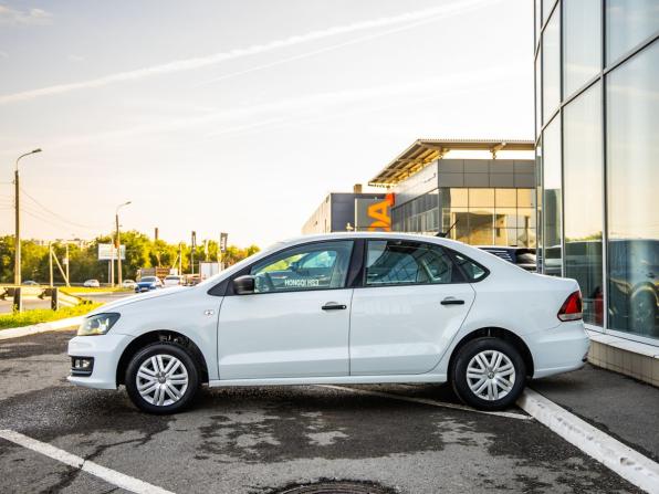 Volkswagen Polo V Рестайлинг с пробегом 2018 года, цена 798 000 рублей, 92294 км, седан, Автокод Объявления