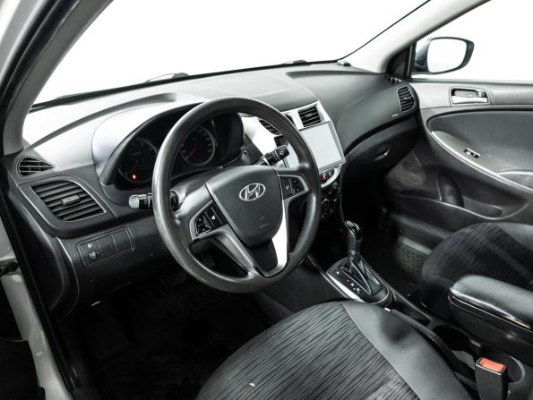 Hyundai Solaris I Рестайлинг с пробегом 2016 года, цена 779 700 рублей, 163747 км, седан, Автокод Объявления