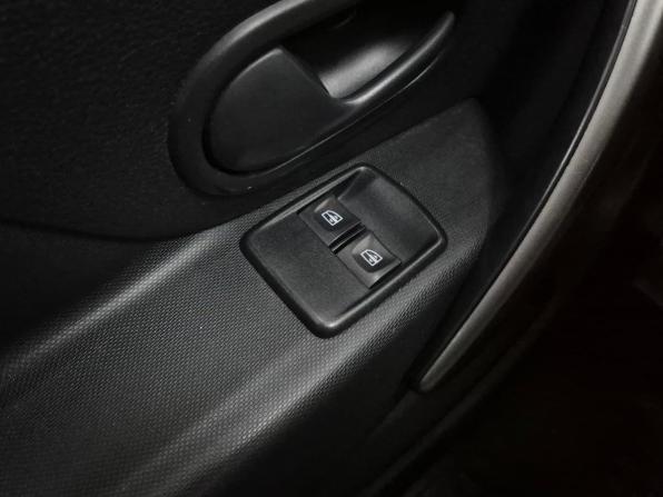 Renault Logan II с пробегом 2015 года, цена 720 000 рублей, 58340 км, седан, Автокод Объявления