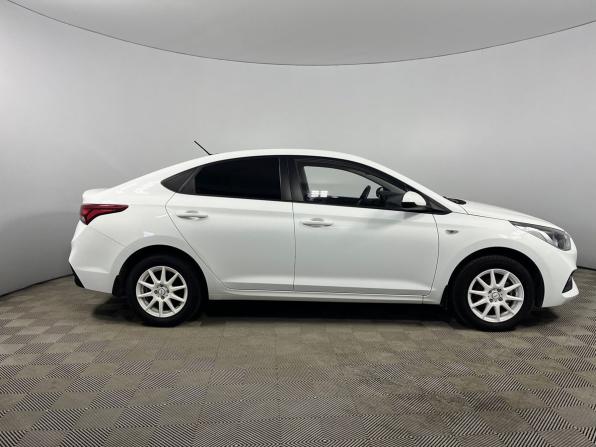 Hyundai Solaris II с пробегом 2018 года, цена 1 350 000 рублей, 103243 км, седан, Автокод Объявления