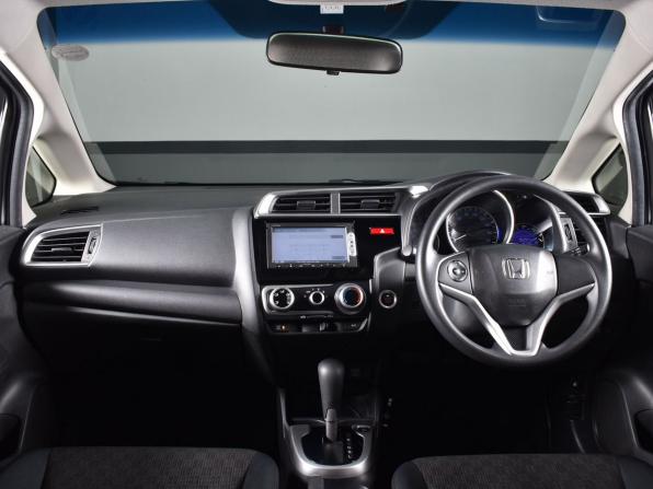 Honda Fit III с пробегом 2013 года, цена 1 005 995 рублей, 62943 км, хэтчбек, Автокод Объявления