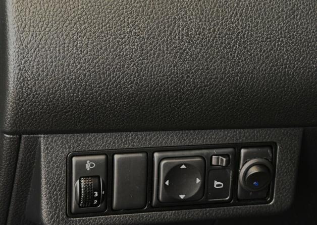 Nissan Tiida I Рестайлинг с пробегом 2012 года, цена 910 000 рублей, 103465 км, хэтчбек, Автокод Объявления