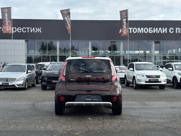 Kia Soul II Рестайлинг с пробегом 2018 года, цена 1 700 000 рублей, 98000 км, хэтчбек, Автокод Объявления
