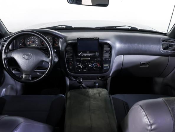 Toyota Land Cruiser 100 Series с пробегом 2001 года, цена 1 500 000 рублей, 427000 км, внедорожник, Автокод Объявления